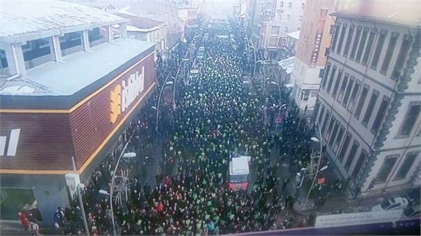 ERZURUM'DA ZULME LANET, PEYGAMBERE SAYGI YÜRÜYÜŞÜ