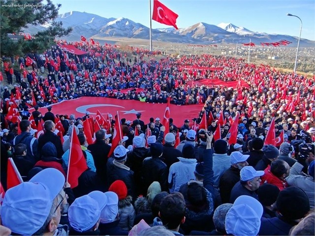 ERZURUM'DA ECDADA SAYGI YÜRÜYÜŞÜ