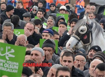 ERZURUM'DA ZULME LANET, PEYGAMBERE SAYGI YÜRÜYÜŞÜ