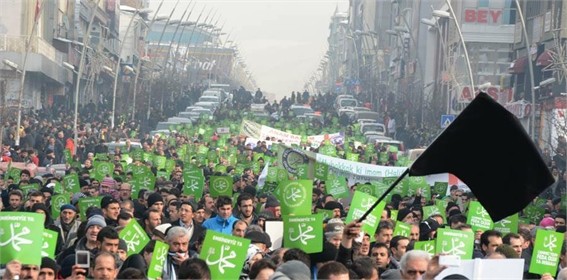 ERZURUM'DA ZULME LANET, PEYGAMBERE SAYGI YÜRÜYÜŞÜ