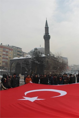 ERZURUM'DA ZULME LANET, PEYGAMBERE SAYGI YÜRÜYÜŞÜ