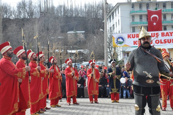 İSPİR'İN KURTULUŞU BÜYÜK COŞKUYLA KUTLANDI