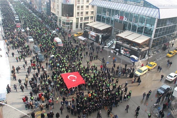 ERZURUM'DA ZULME LANET, PEYGAMBERE SAYGI YÜRÜYÜŞÜ