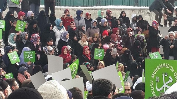 ERZURUM'DA ZULME LANET, PEYGAMBERE SAYGI YÜRÜYÜŞÜ