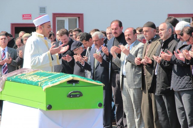 MUKADDER YASAN'IN ARKADAŞLARI GÖZYAŞLARINA BOĞULDULAR