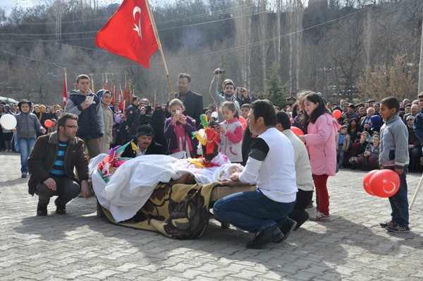 İSPİR'İN KURTULUŞU BÜYÜK COŞKUYLA KUTLANDI