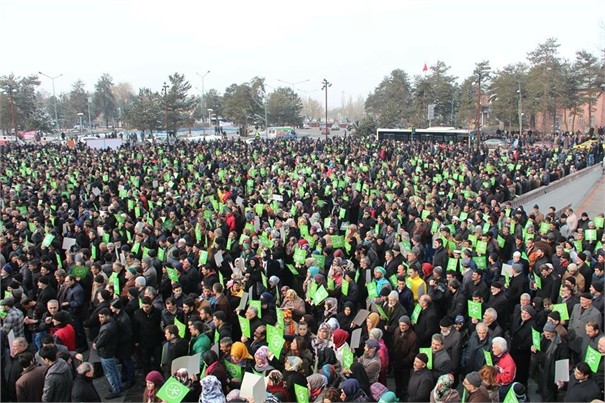 ERZURUM'DA ZULME LANET, PEYGAMBERE SAYGI YÜRÜYÜŞÜ