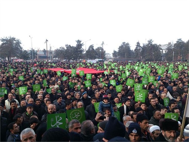 ERZURUM'DA ZULME LANET, PEYGAMBERE SAYGI YÜRÜYÜŞÜ