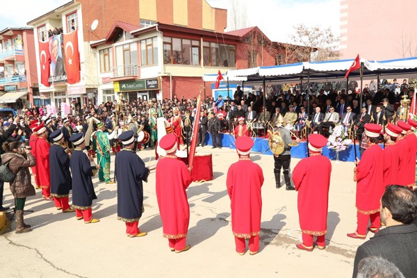 AŞKALE'NİN DÜŞMAN İŞGALİNDEN KURTULUŞU COŞKUYLA KUTLANDI