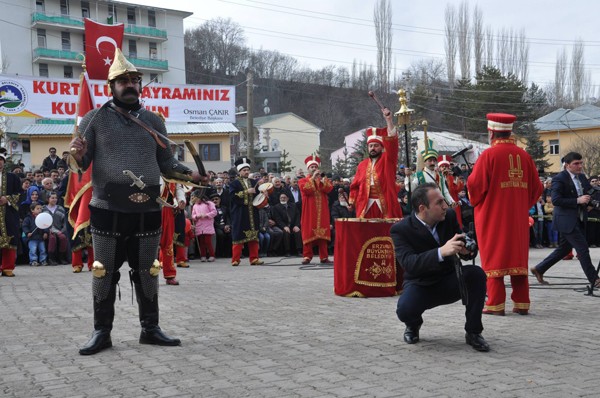 İSPİR'İN KURTULUŞU BÜYÜK COŞKUYLA KUTLANDI