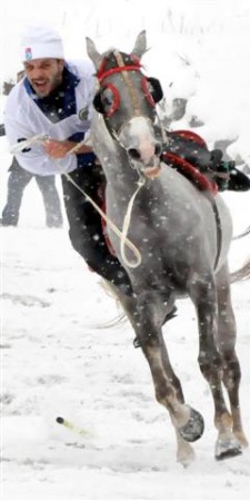 ERZURUM'A YATIRIM İÇİN YÜREĞİNİ ORTAYA KOYDU