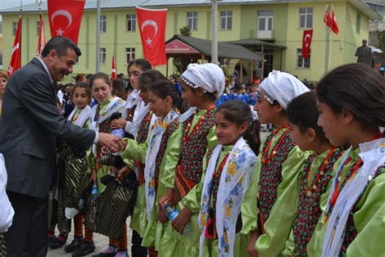 ŞENKAYA'DA KURTULUŞ COŞKUSU