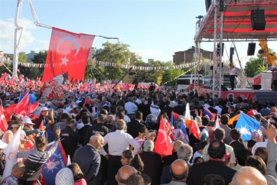 AK PARTİ MİLLİ İRADEYE SAYGI MİTİNGİ ERZURUM