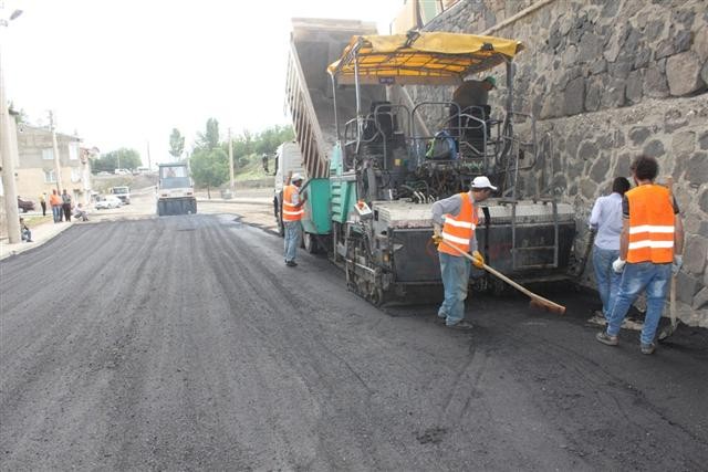 PALANDÖKEN BELEDİYE BAŞKANI ORHAN BULUTLARLA İCRAATIN İÇİNDEN