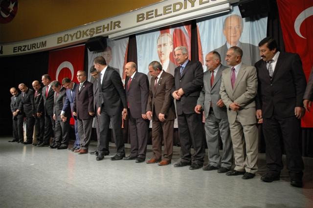 MHP ADAYLARINA COŞKULU TANITIM