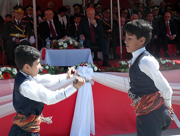 ERZURUM'DA ZAFER BAYRAMI COŞKUSU