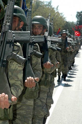 ERZURUM'DA ZAFER BAYRAMI COŞKUSU