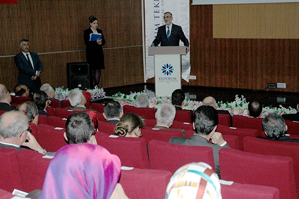 ETÜ’DE 2014-2015 AKADEMİK YILI TÖRENLE BAŞLADI