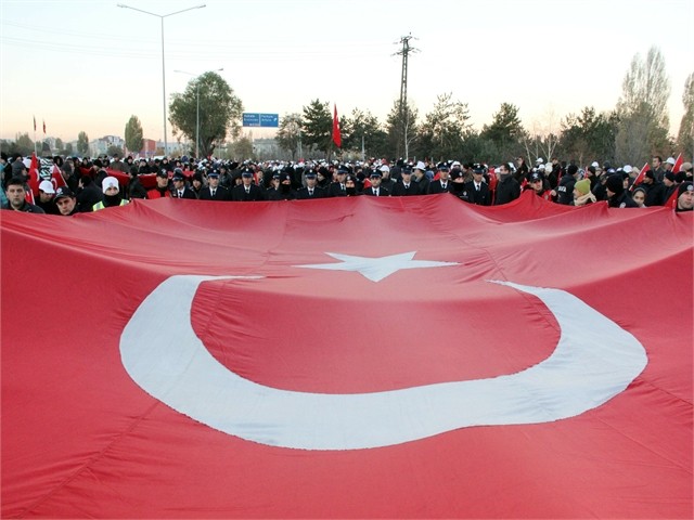 ERZURUM'DA ECDADA SAYGI YÜRÜYÜŞÜ