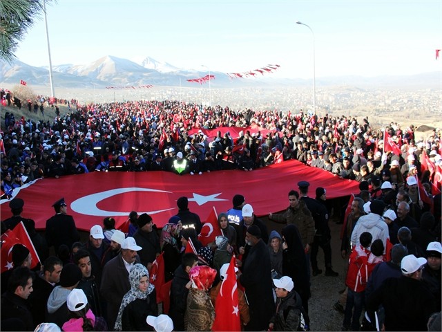 ERZURUM'DA ECDADA SAYGI YÜRÜYÜŞÜ