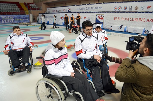 TÜRKİYE’NİN İLK BEDENSEL ENGELLİ CURLİNG TAKIMI ERZURUM’DA KURULDU