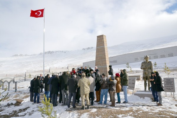 SARIKAMIŞ ŞEHİTLERİ 100. YILINDA ANILDI