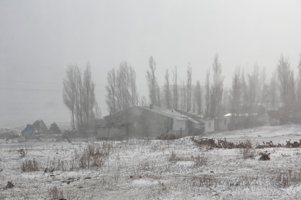 ERZURUM'U FIRTINA VURDU, HAYAT DURDU