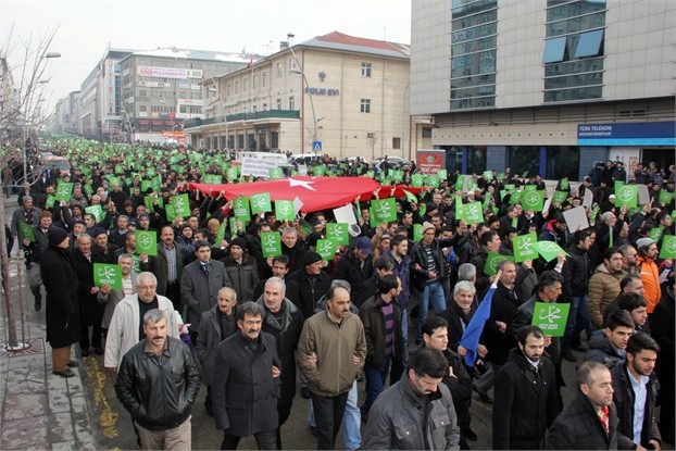 ERZURUM'DA ZULME LANET, PEYGAMBERE SAYGI YÜRÜYÜŞÜ