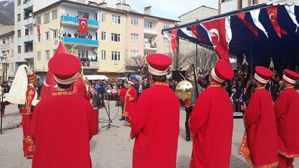 İSPİR'İN KURTULUŞU BÜYÜK COŞKUYLA KUTLANDI