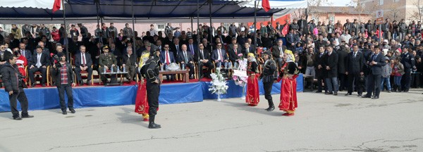 AŞKALE'NİN DÜŞMAN İŞGALİNDEN KURTULUŞU COŞKUYLA KUTLANDI