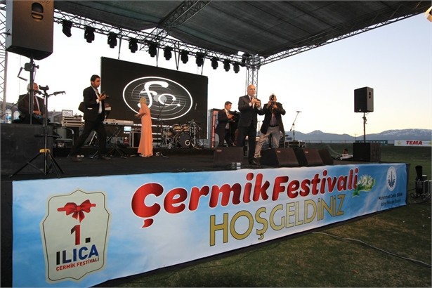 1. ILICA ÇERMİK FESTİVALİ RENKLİ GÖRÜNTÜLERE SAHNE OLDU