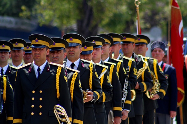 ERZURUM'DA ZAFER COŞKUSU