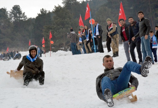 ŞEN-KAY HIZEK FESTİVALİ RENKLİ GÖRÜNTÜLERE SAHNE OLDU