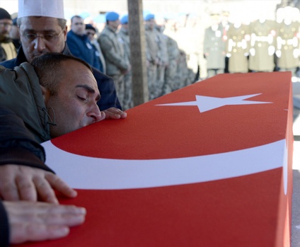 AFRİN ŞEHİDİ UMUT ÖZNÜTEPE SON YOLCULUĞUNA UĞURLANDI