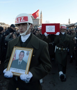 AFRİN ŞEHİDİ UMUT ÖZNÜTEPE SON YOLCULUĞUNA UĞURLANDI