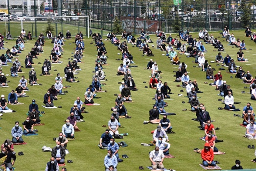 74 GÜN SONRA YAŞANAN CUMA COŞKUSU