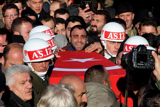 AFRİN ŞEHİDİ UMUT ÖZNÜTEPE SON YOLCULUĞUNA UĞURLANDI