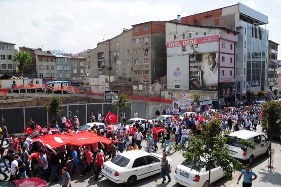 ERZURUM'DAN TERÖRE TEPKİ