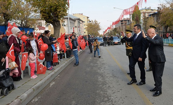 ERZURUM'DA CUMHURİYET BAYRAMI COŞKUSU