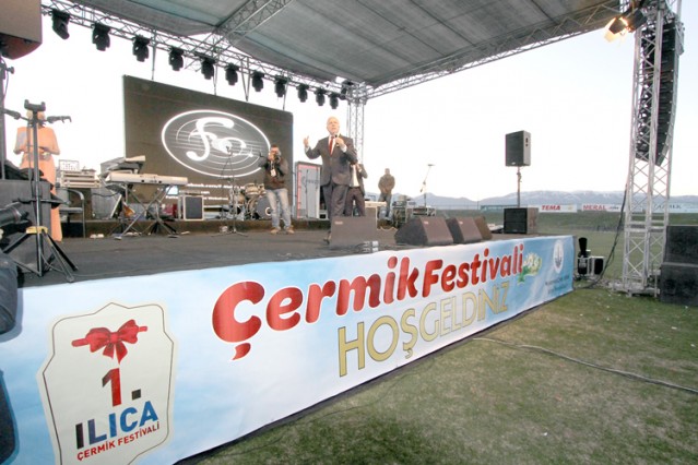 1. ILICA ÇERMİK FESTİVALİ RENKLİ GÖRÜNTÜLERE SAHNE OLDU