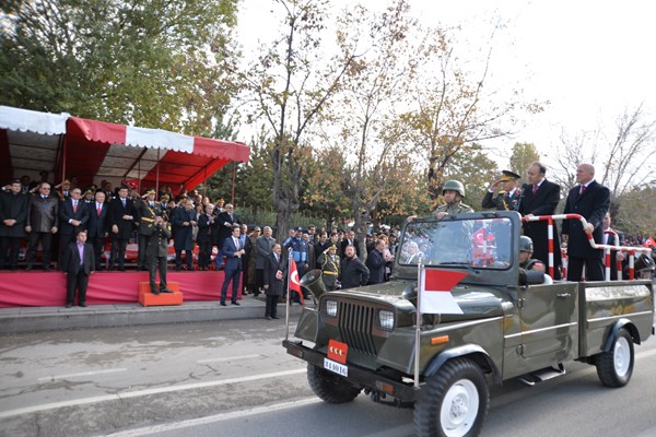 ERZURUM'DA CUMHURİYET BAYRAMI COŞKUSU