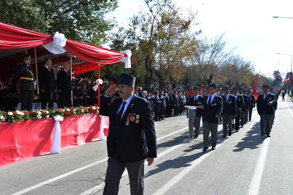 ERZURUM'DA CUMHURİYET BAYRAMI COŞKUSU