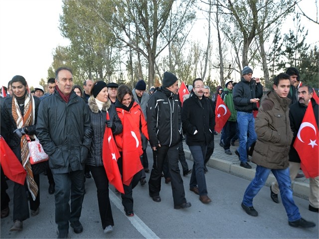 ERZURUM'DA ECDADA SAYGI YÜRÜYÜŞÜ