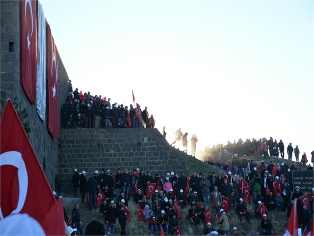 ERZURUM'DA ECDADA SAYGI YÜRÜYÜŞÜ