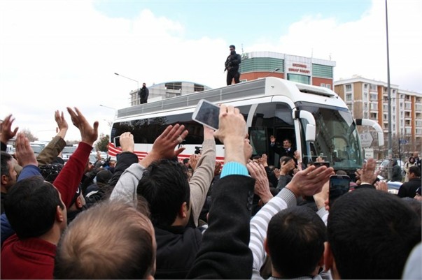 BAŞBAKAN DAVUTOĞLU ERZURUM’DA