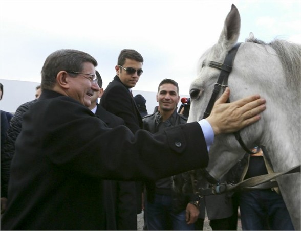 BAŞBAKAN DAVUTOĞLU ERZURUM’DA