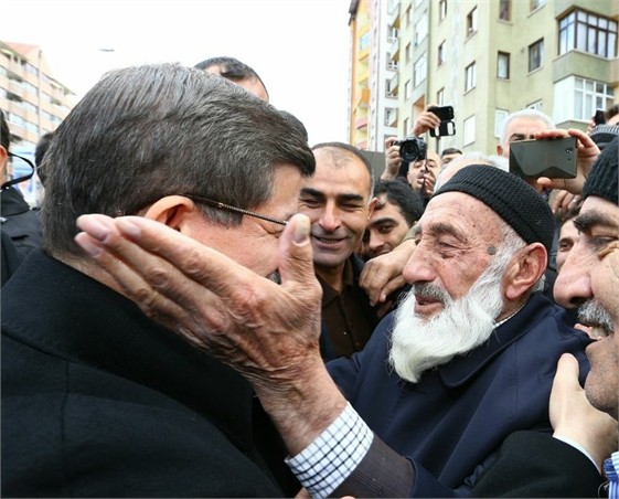 BAŞBAKAN DAVUTOĞLU ERZURUM’DA