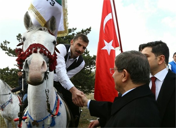 BAŞBAKAN DAVUTOĞLU ERZURUM’DA