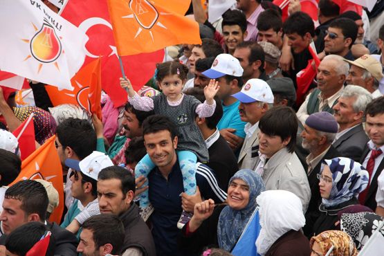 BAŞBAKAN ERZURUM'DA