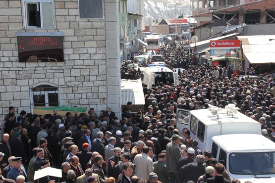 İŞÇİLERE HAZİN VEDA